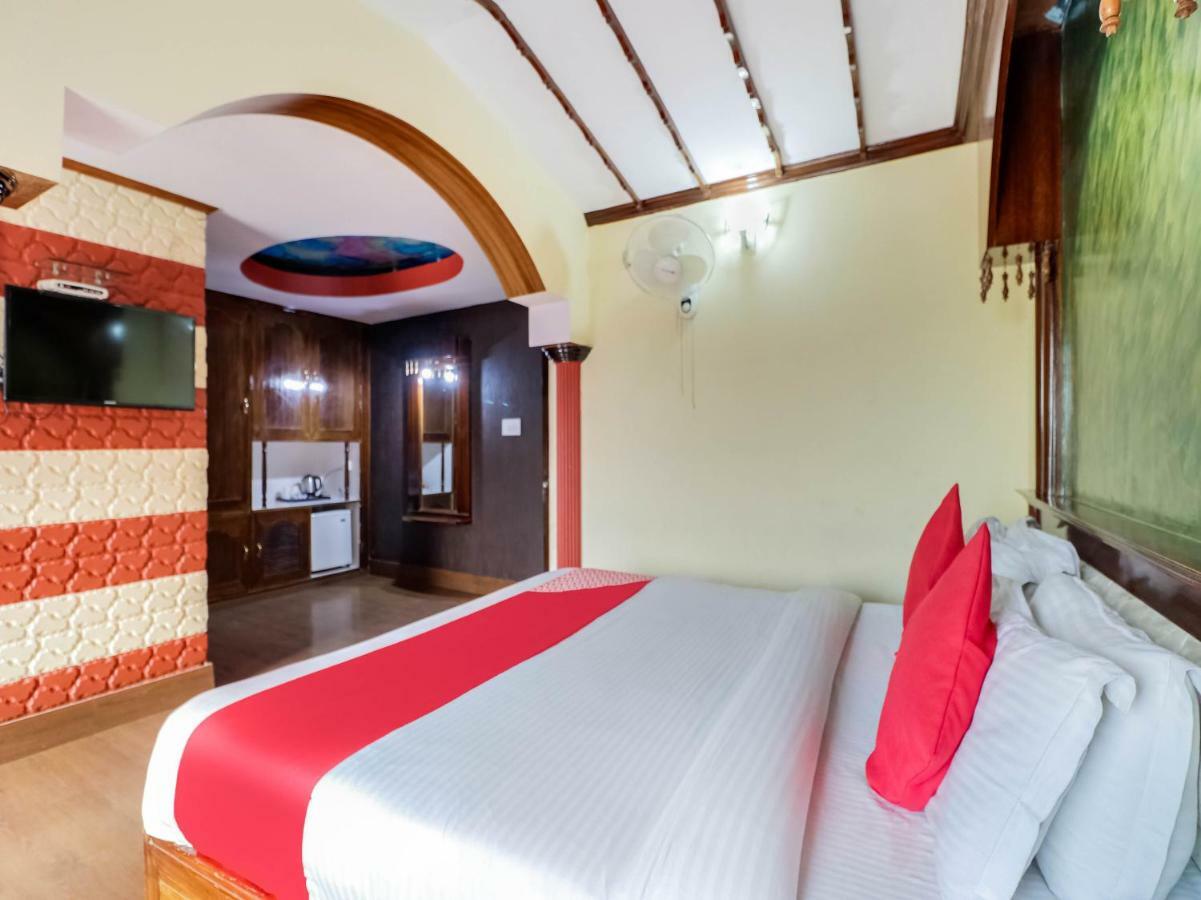 Oyo 3361 Hotel Kapital Shimla Bagian luar foto